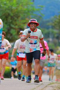 BIB: 8038
                            <button type="button" onclick="openModal(18878894)" class="btn btn-primary btn-sm float-right btn-popup" data-toggle="modal" data-target=".modal-high-quality">
                        <i class="fas fa-shopping-cart"></i> Add to Cart
                    </button>
                                            <button type="button" onclick="isThisMe(18878894, true)" class="btn btn-success btn-sm float-right btn-popup btn-isme hidden" data-toggle="tooltip" data-placement="bottom" title="นี่คือรูปของคุณใช่ไหม คลิกที่นี่เพื่อเอาเข้าอัลบั้ม">
                        <i class="fas fa-plus"></i> Add to album
                    </button>
                    <button type="button" onclick="isThisMe(18878894, false)" class="btn btn-warning btn-sm float-right btn-popup btn-isnotme hidden">
                        <i class="fas fa-ban"></i> Remove from album
                    </button>